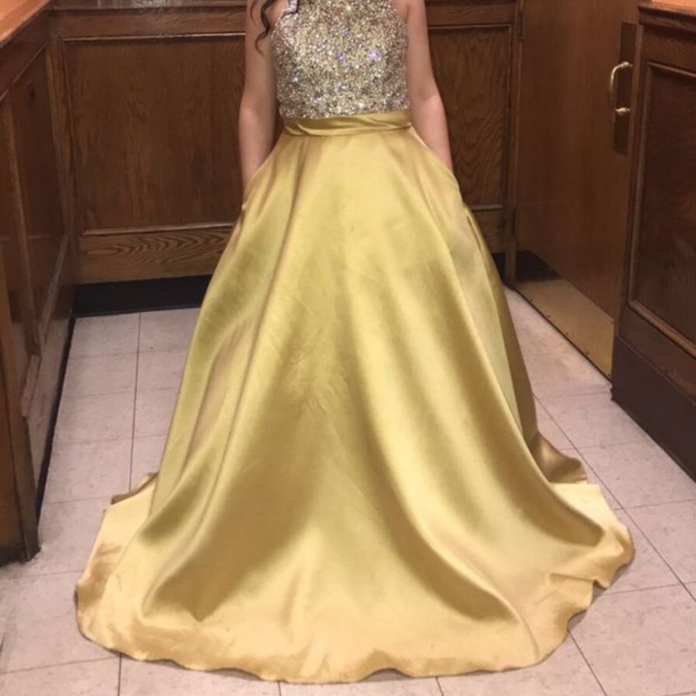 Jovani Party , prom , engagement dress